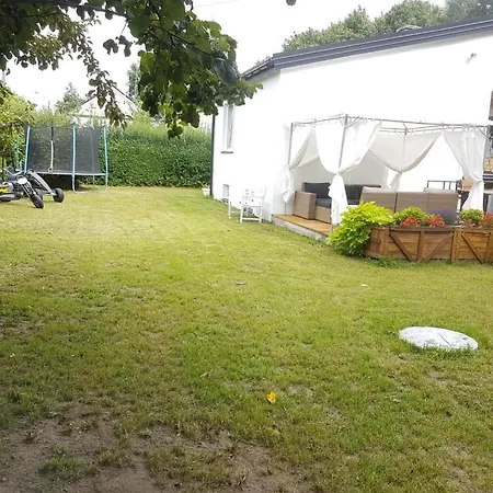 Bialy Domek Pomiechowek Holiday home Pomiechowek